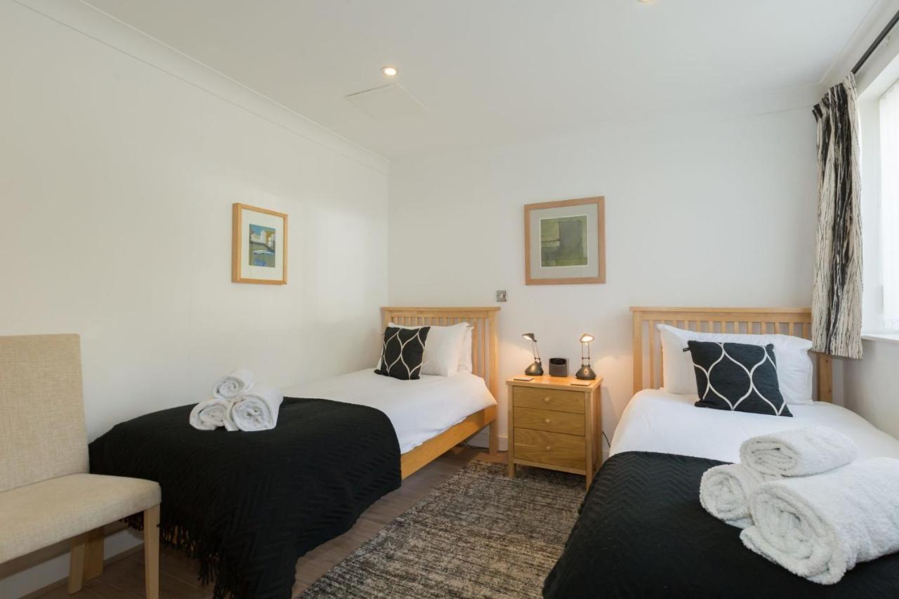 The Point Villa St Ives Buitenkant foto